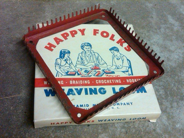 HAPPY FOLKS BRAIDING CROCHETING HOOKING WEAVING LOOM STEEL TOOL PYRAMID MILLS BESSEMER CITY NORTH CAROLINA ORIGINAL BOX