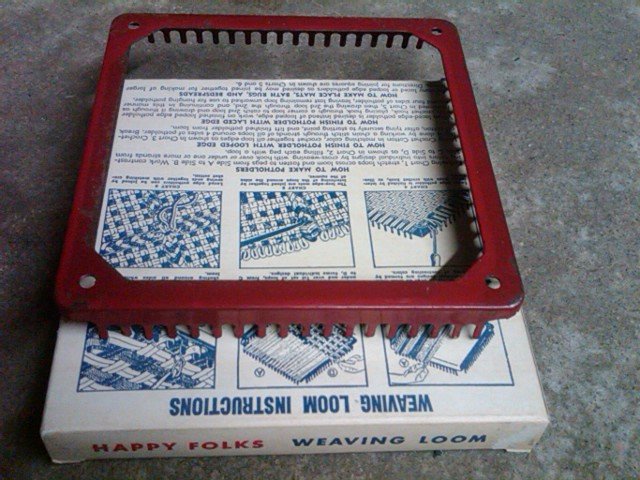 HAPPY FOLKS BRAIDING CROCHETING HOOKING WEAVING LOOM STEEL TOOL PYRAMID MILLS BESSEMER CITY NORTH CAROLINA ORIGINAL BOX