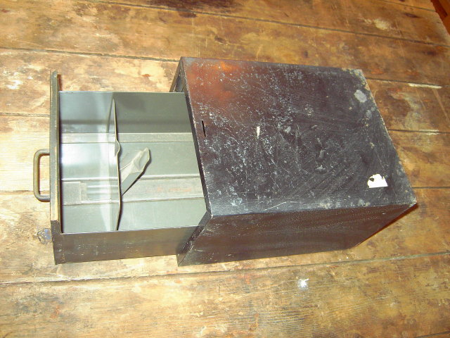 METAL DRAWER FILE BOX ART STEEL NEW YORK HANDLE