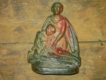 SOLDIER COMFORTING LADY BOOKEND SHELF FIGURINE STATUE