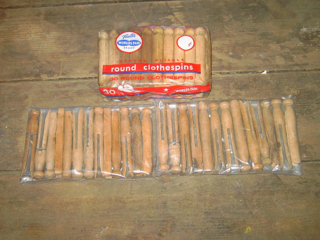 WOOD CLOTHESPIN LAUNDRY LINE CLIP FORSTER WORLDS FAIR BRAND WILTON MAINE ADVERTISING WRAP