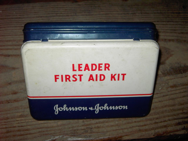 JOHNSON LEADER FIRST AID CAN TIN STORAGE BOX