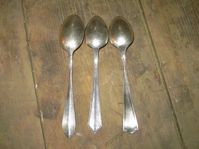 STERLING SILVER SPOON DECORATIVE VICTORIAN UTENSIL