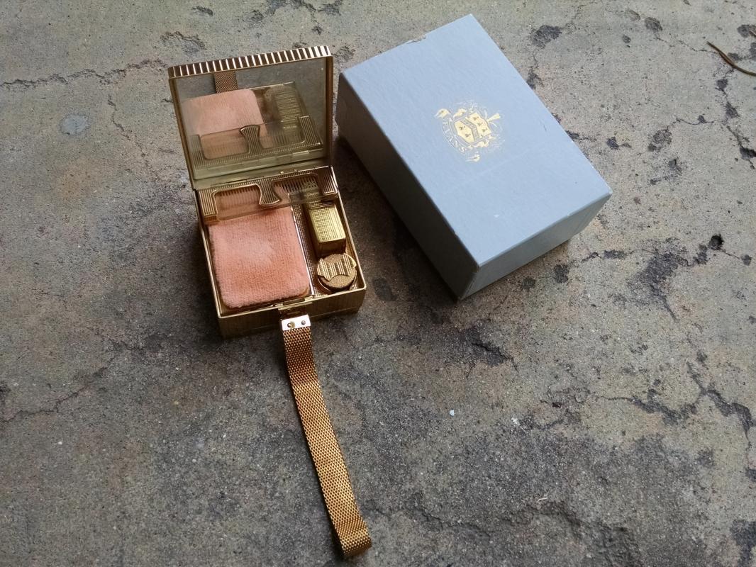 Evans Elegance ladies purse makeup lipstick compact cigarette lighter tobacco carrier fancy evening case original gift box