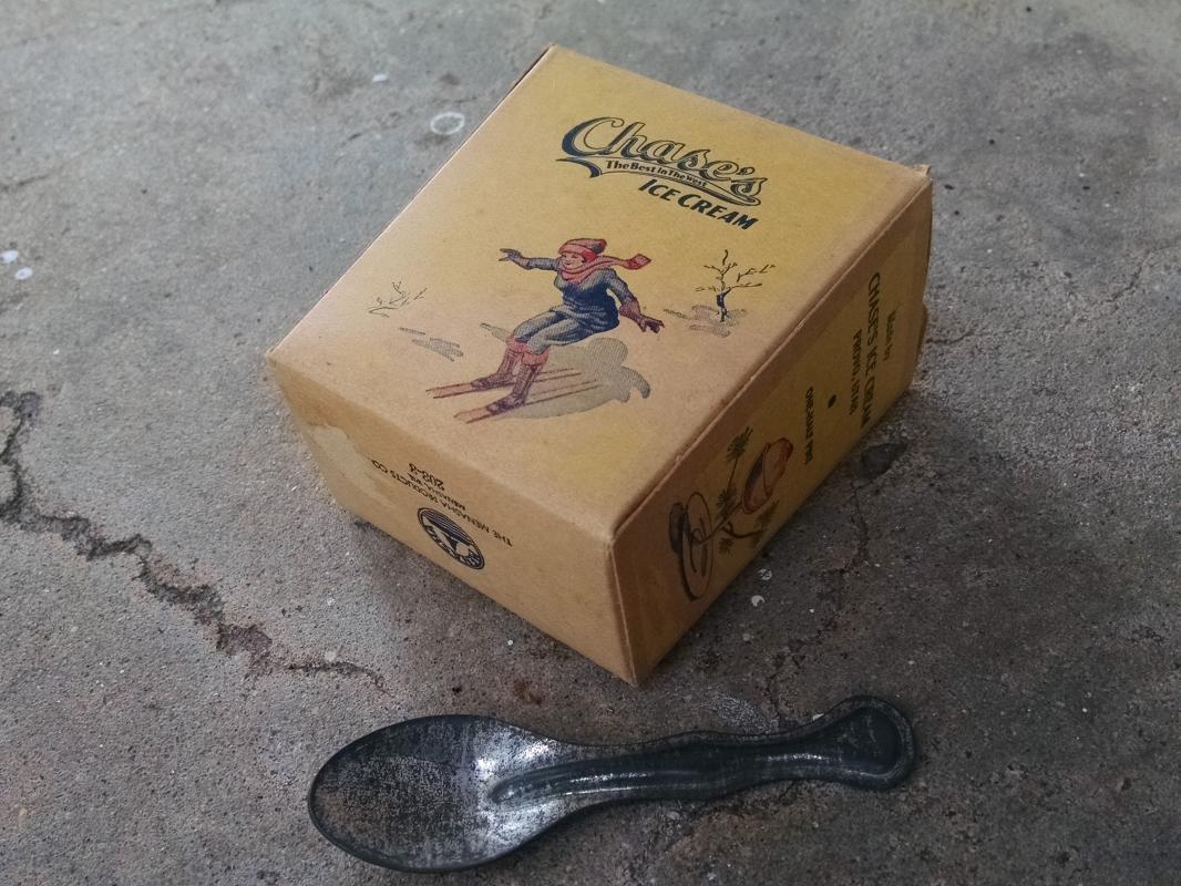 Chase's ice cream carton half pint box 1923 Provo Utah Menasha Wisconsin cardboard advertising container drug store collectible