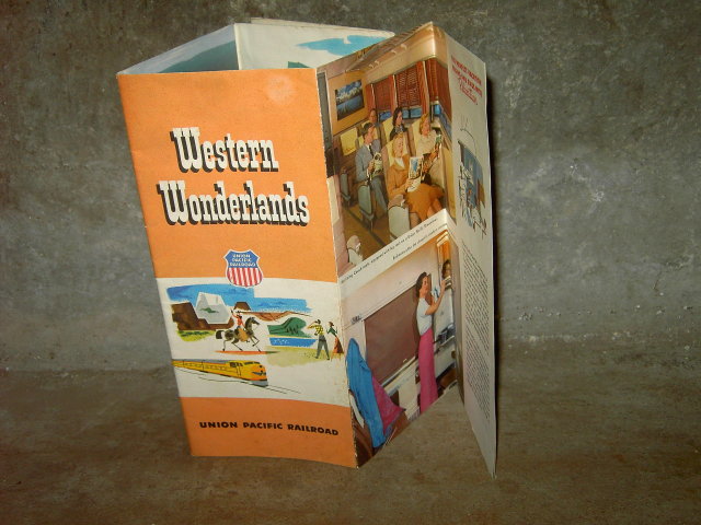 UNION PACIFIC RAILROAD TRAVEL BROCHURE WESTERN WONDERLAND TRAIN VACATION ADVERTISING BOOKLET