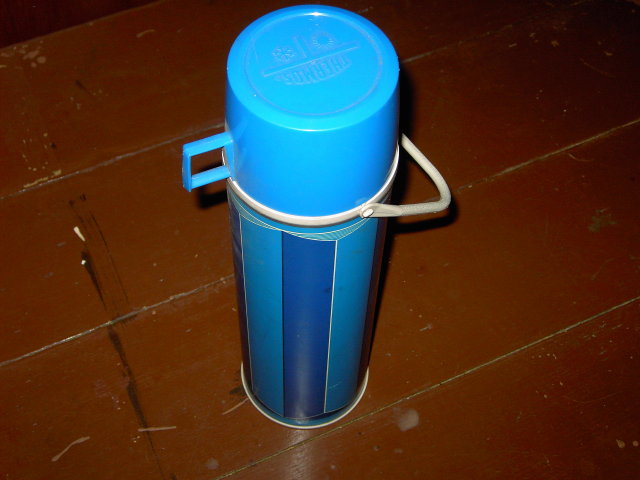 PICNIC BOTTLE RETRO THERMOS BEVERAGE JUG 1974 KING SEELEY NORWICH CONNECTICUT