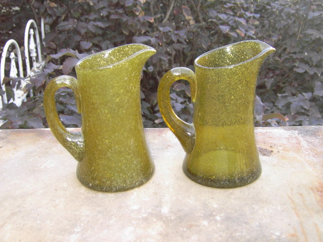 GREEN STRETCH ART GLASS PITCHER BUBBLE FILLED CREAMER