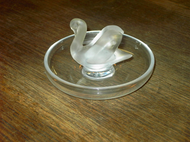 FRANCE LALIQUE SWAN BOWL DRESSER TOP JEWELRY DISH FRENCH ART GLASS