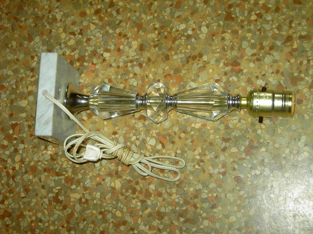 CRYSTAL GLASS SEGMENT LAMP MARBLE BASE DRESSER LIGHT FIXTURE