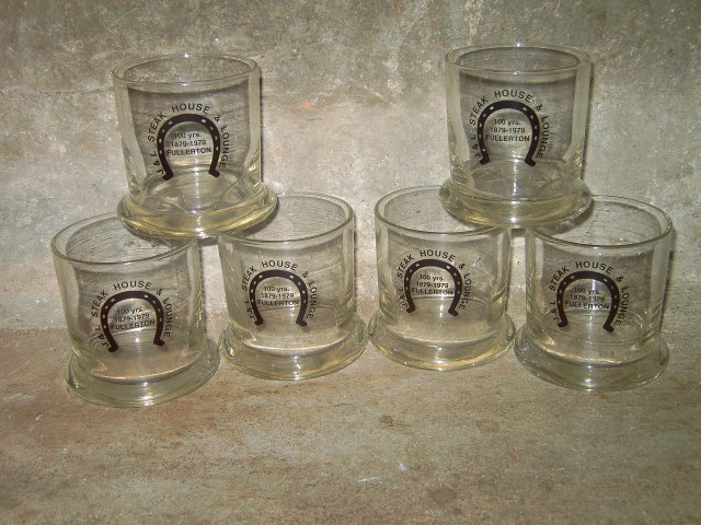 HORSESHOE STEAK HOUSE BAR GLASS FULLERTON NEBRASKA LOUNGE ADVERTISING CUP SET 1979
