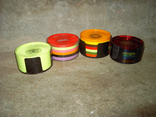 RETRO DRINK COASTER COLORFUL PLASTIC ADVERTISING LOUNGE DISK UTENSIL