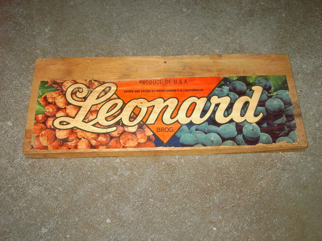 LEONARD BROTHERS GRAPE FRUIT CRATE LABEL ADVERTISING PRODUCE BOARD