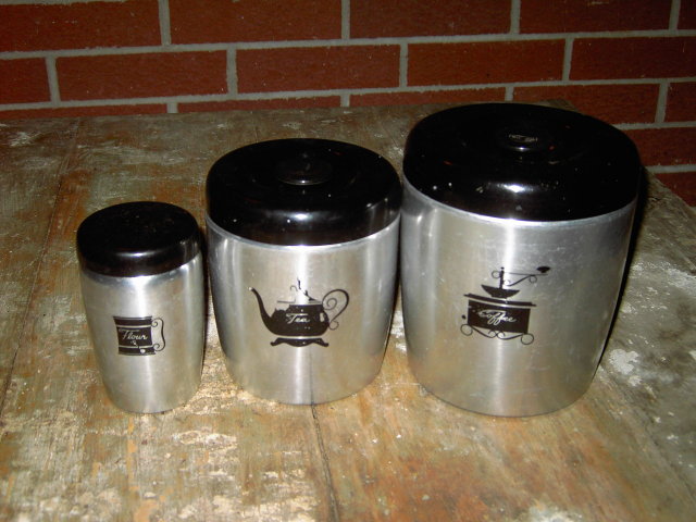 WEST BEND ALUMINUM CANNISTER COFFEE TEA FLOUR STORAGE CONTAINER TUB