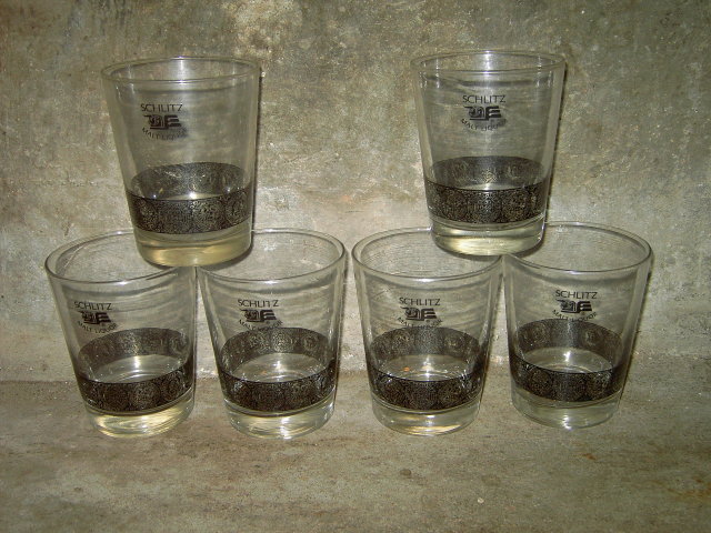 SCHLITZ MALT LIQUOR BAR GLASS COCKTAIL DRINK TUMBLER SET