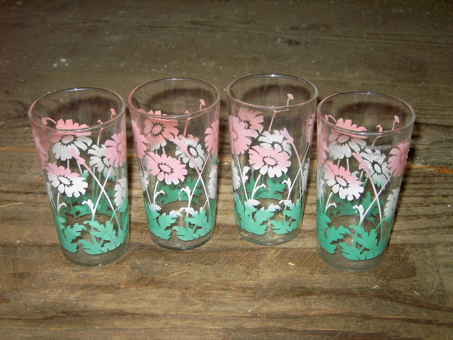 FLOWERED GLASS TUMBLER FLORAL PATTERN BEVERAGE GLASSES