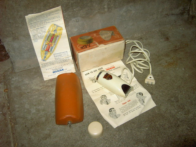 RIAM SWISS MADE ELECTRIC RAZOR BEARD SHAVER SWITZERLAND CARDBOARD BOX SHAUGHNESSY SALES OMAHA NEBRASKA ADVERTISING FLYER