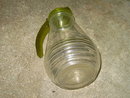 HAZEL ATLAS LARGE GLASS SYRUP PITCHER SAUCE DISPENSER GREEN PLASTIC LID