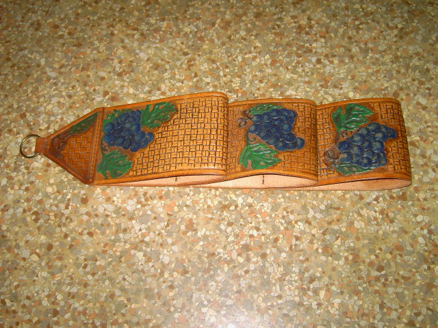 TOOLED LEATHER WINE BOTTLE HOLDER WALL RACK STRAP