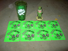 SAINT PATRICKS DAY IRISH TOAST FIGURINE OLY OLYMPIA BEER STICKER DECAL BUDWEISER BUD LIGHT GREEN PLASTIC SHAMROCK TUMBLER CUP