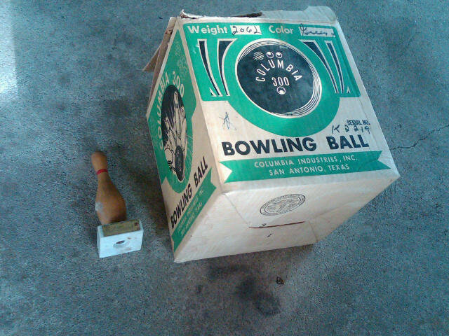 COLUMBIA BOWLING BALL BOX WOODEN PIN MARBLE BASE TROPHY 1950'S ERA LANE COLLECTIBLES