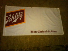 SCHLITZ BEER ADVERTISING BANNER PLASTIC SIGN DORM ROOM WALL DECORATION