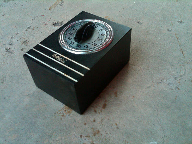 HOTPOINT BLACK BAKELITE OVEN TIMER EDISON ELECTRIC COMPANY ART DECO KITCHEN TOOL