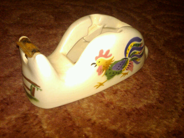 RUNNING ROOSTER CHASING HEN CHICKEN GLAZED POTTERY TAPE DISPENSER WALL DECORATION