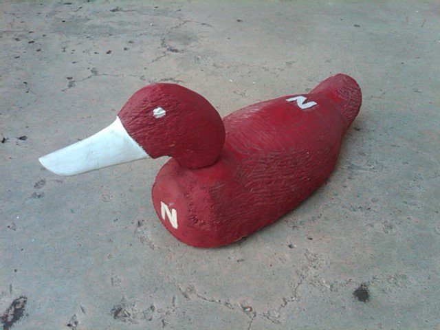 NEBRASKA CORNHUSKER PAINTED DUCK DECOY WOODEN HUSKER ORNAMENT