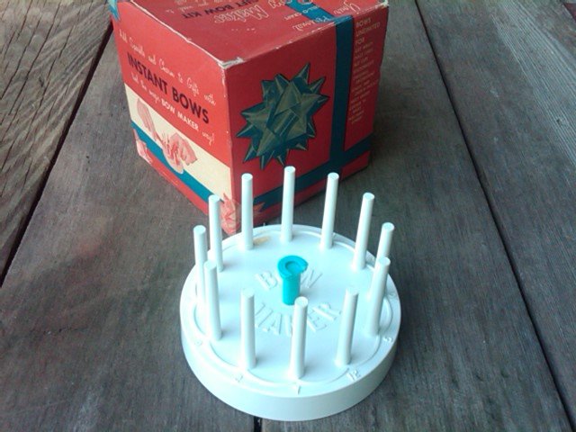 GIFT RIBBON MAKER SATIN TWISTER HOLIDAY PACKAGE BOW MAKING TOOL