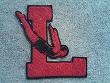 RED BLACK LETTER L HIGH SCHOOL VARSITY JACKET PATCH SWIMMER DIVER SPORT GARMENT DECORATION
