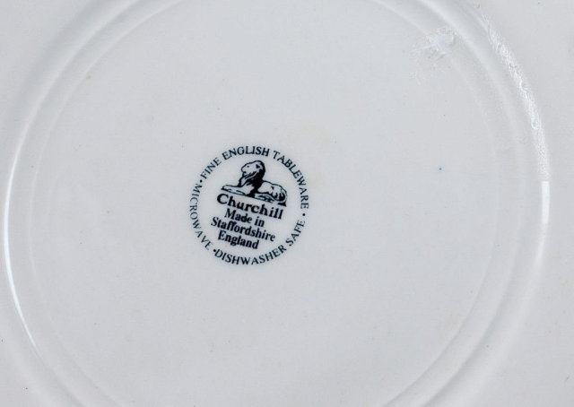 4 BLUE WILLOW PLATES Churchill Staffordshire 10