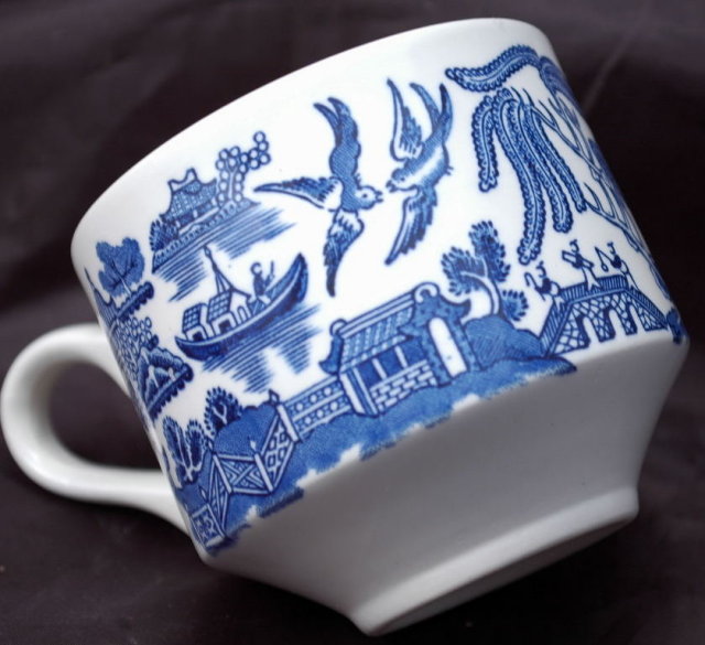 Blue Willow Churchill England China Teacup