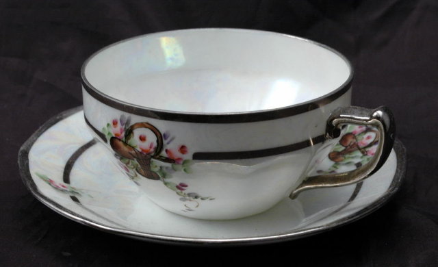 Hertel Jacob Rehau Bavaria Germany Luster Tea Cup & Saucer