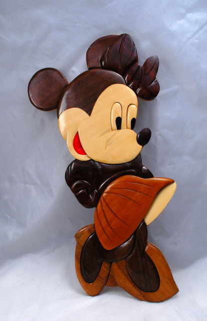 Mini Mouse Wood Wall Plaque, Hand Crafted, Disney collectible