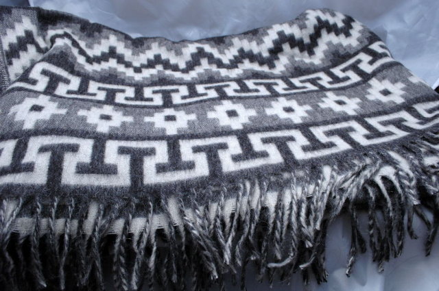 Natural Alpaca Blanket Throw with Fringe , New from Peru