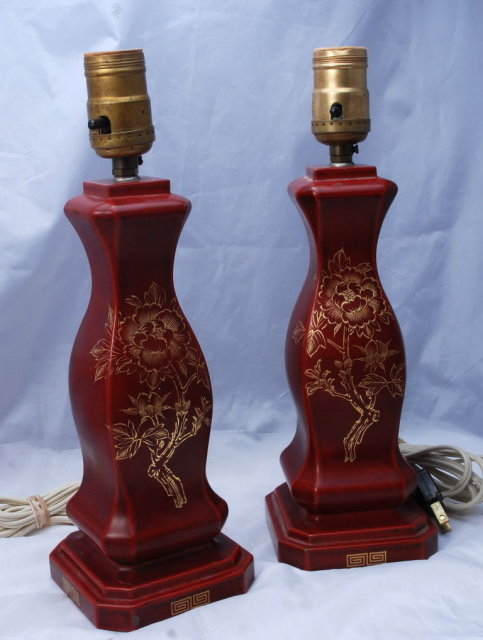Occupied Japan Pair of MARUNI PATENTED LACQUERWARE lamps