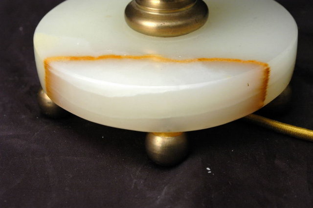 Vintage ! Mexican Onyx Brass Table Dresser Lamp Vintage