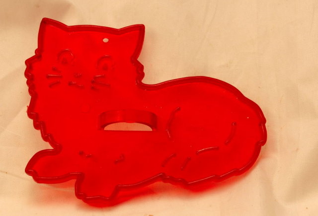 HRM Vintage Red Plastic Cookie Cutter - Kitty Cat