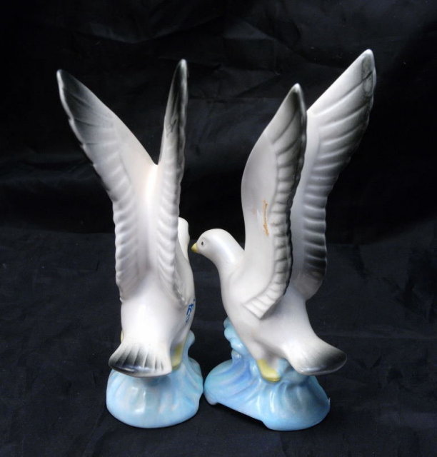 Seagull Salt & Pepper Shakers Sandpoint Idaho Souvenir