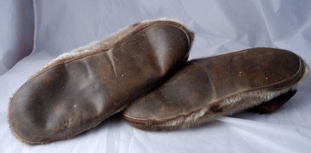 Seal Fur Slippers with Beaver Trim. Men's