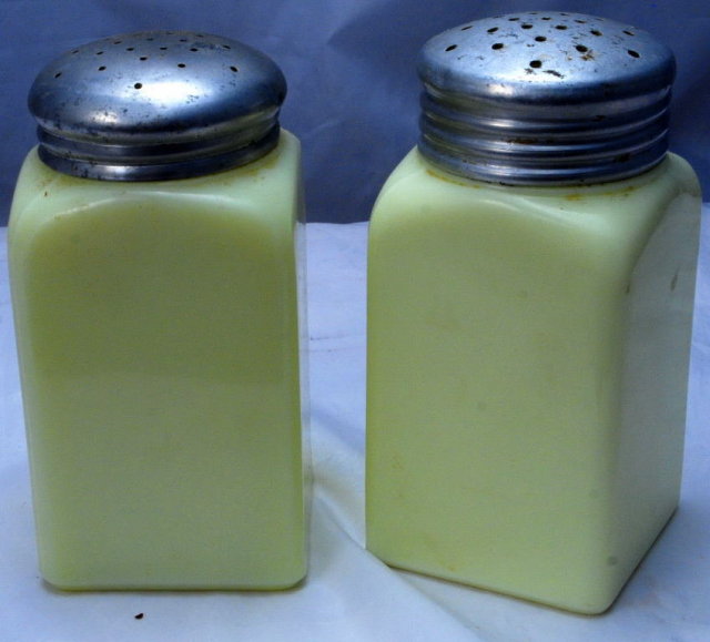 Custard Glass Range Top Salt & Pepper Shakers