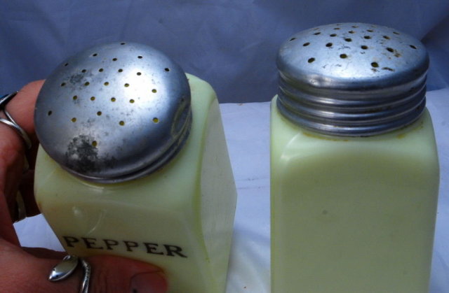 Custard Glass Range Top Salt & Pepper Shakers