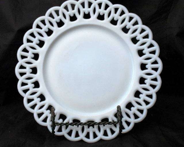 Westmoreland Milk Glass Plate Wicker Edge 9