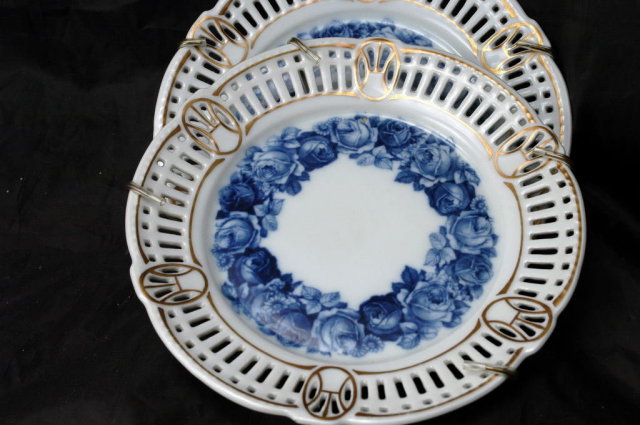2 Schwarzenhammer Bavaria Reticulated Plates 6.5