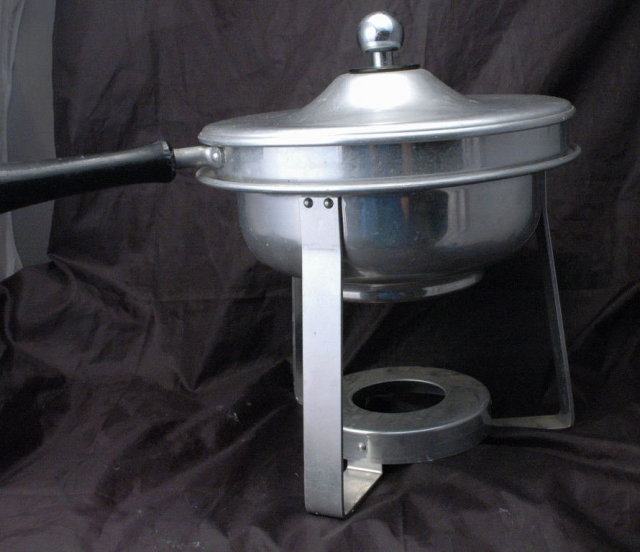 B.W Buenilum Aluminum Chafing Dish Fondue Set