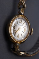 Vintage Benrus Ladies Wrist Watch - Works!