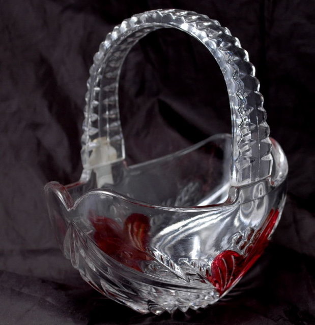 Anna Huitte Bleikristall Handcrafted Cut Lead Crystal Basket with Ruby Flash