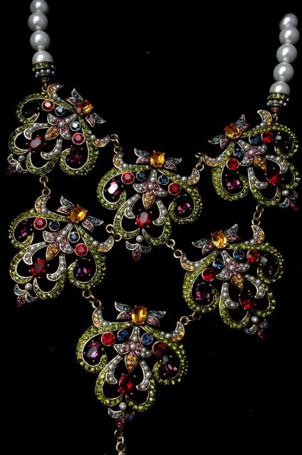 Heidi Daus Elegant Jewels & Pearls Necklace