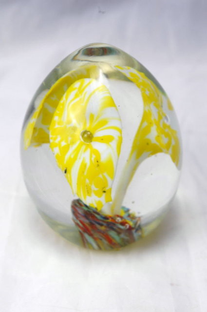 Norcrest Japan Glass Paper Weight Yellow Lilies